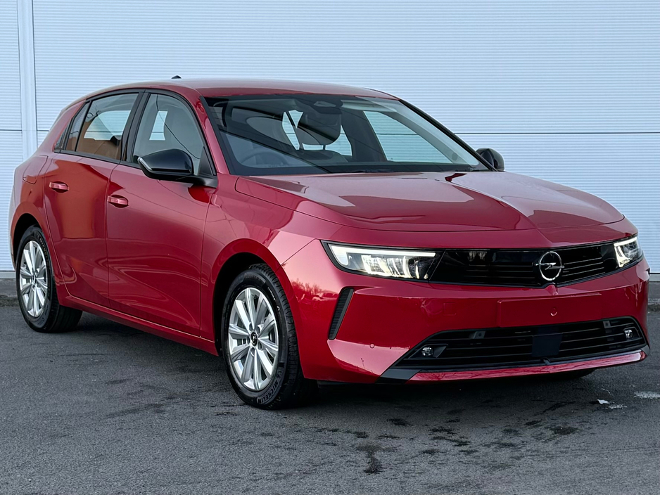 2026 Opel Astra SC | 1.2 | 110PS €32,195