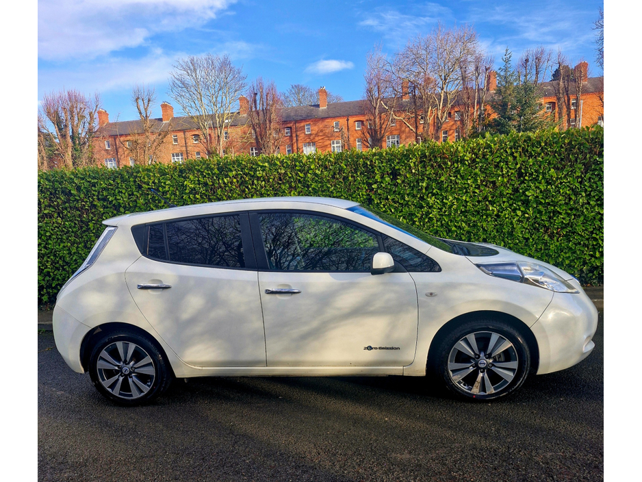 2014 Nissan Leaf E TEKNA 5DR ELECTRIC €3,995