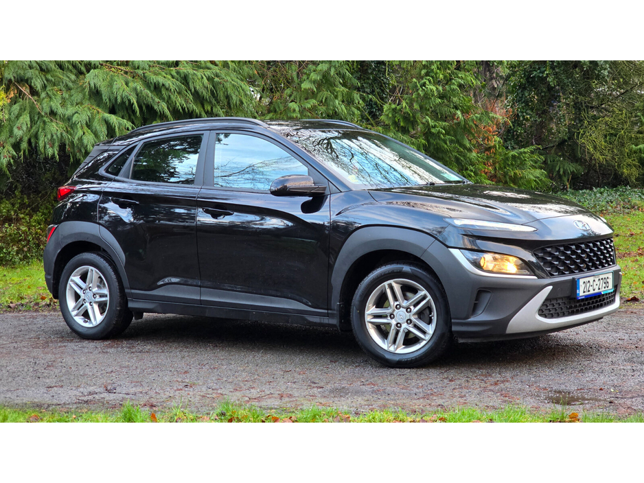 2021 Hyundai Kona - image 2