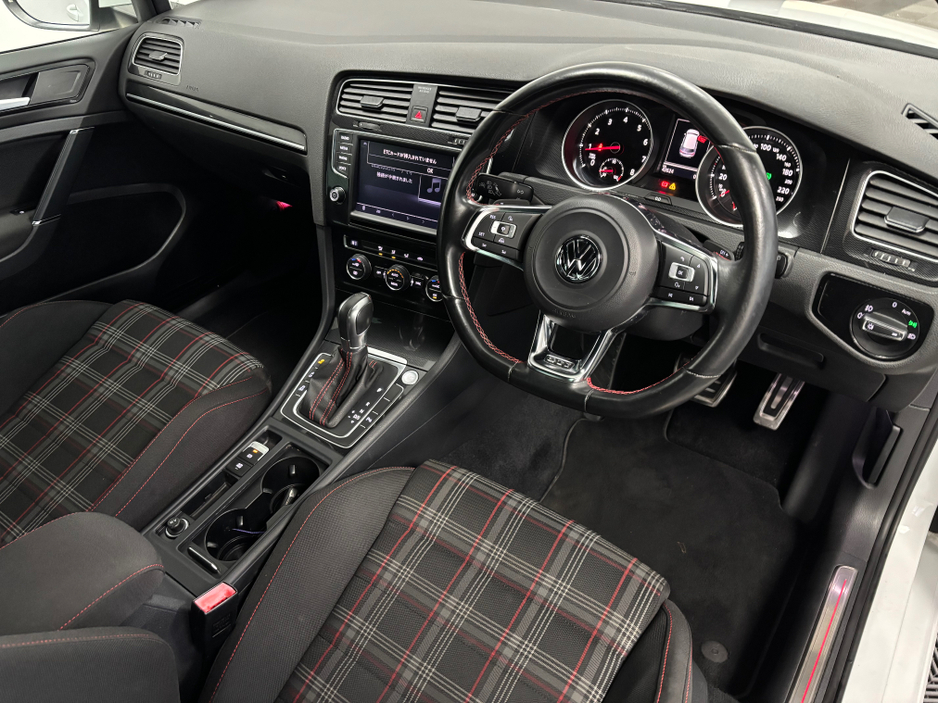 2014 Volkswagen Golf *VOLKSWAGEN GOLF GTI* *DSG* *KEYLESS ENTRY* *LOW MILEAGE* *PARKING SENSORS* *BT AUDIO* *2.0 PETROL* *TRADE INS WELCOME* €18,950