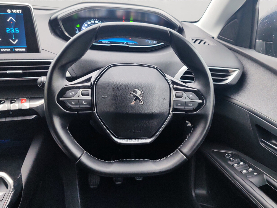 2019 Peugeot 5008 - image 14