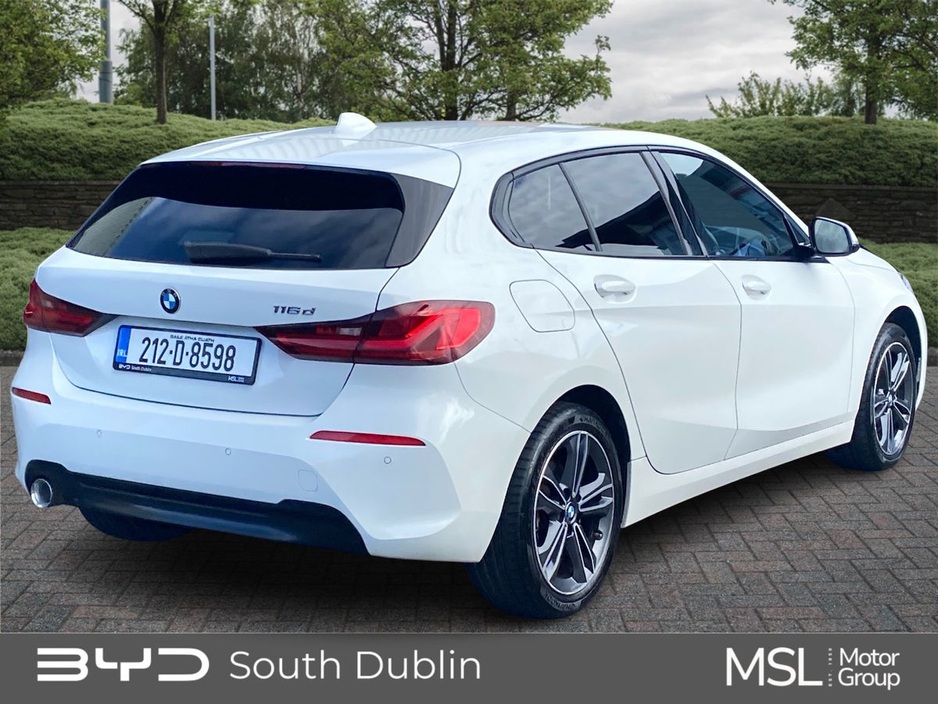 2021 BMW 1 Series - image 3