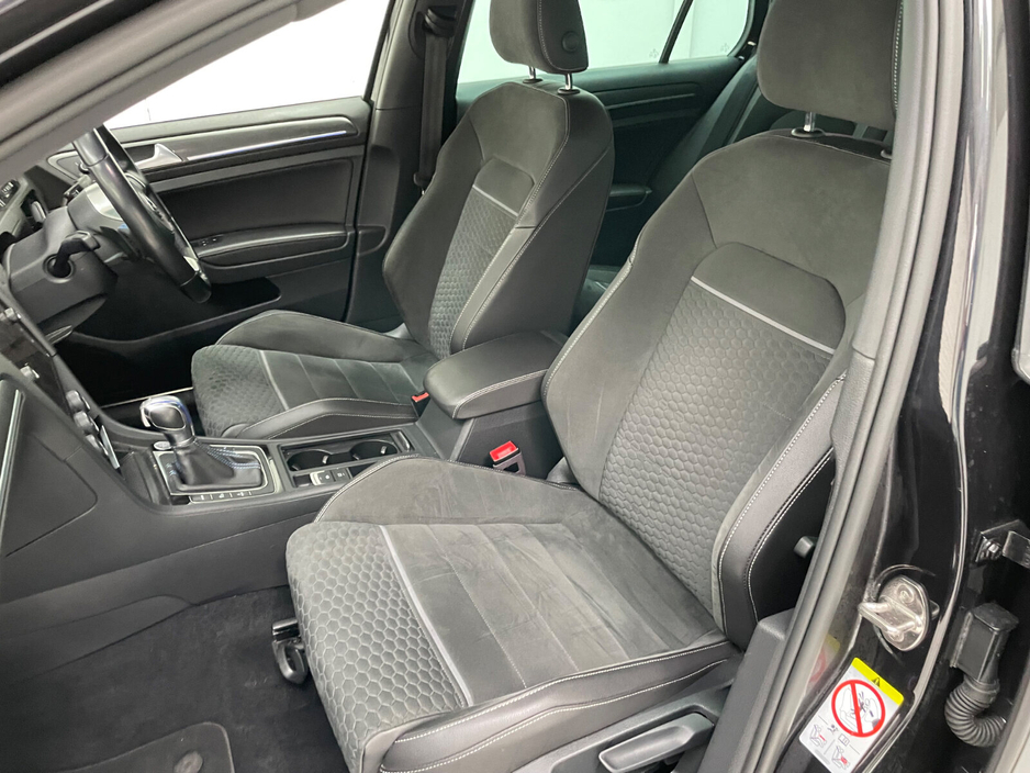 2018 Volkswagen Golf - image 18