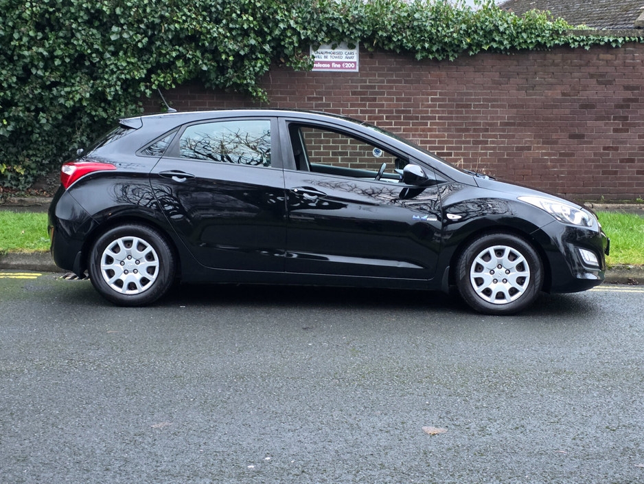 2014 Hyundai i30 1.4L Petrol Classic with Bluetooth €7,990