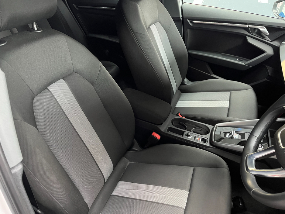 2023 Audi A3 2023 AUDI A3 SPORTBACK 30TFSI 1.0 AUTOMATIC / CRUISE CONTROL / REVERSE CAMERA / HEATED SEATS / PADDLE SHIFTERS