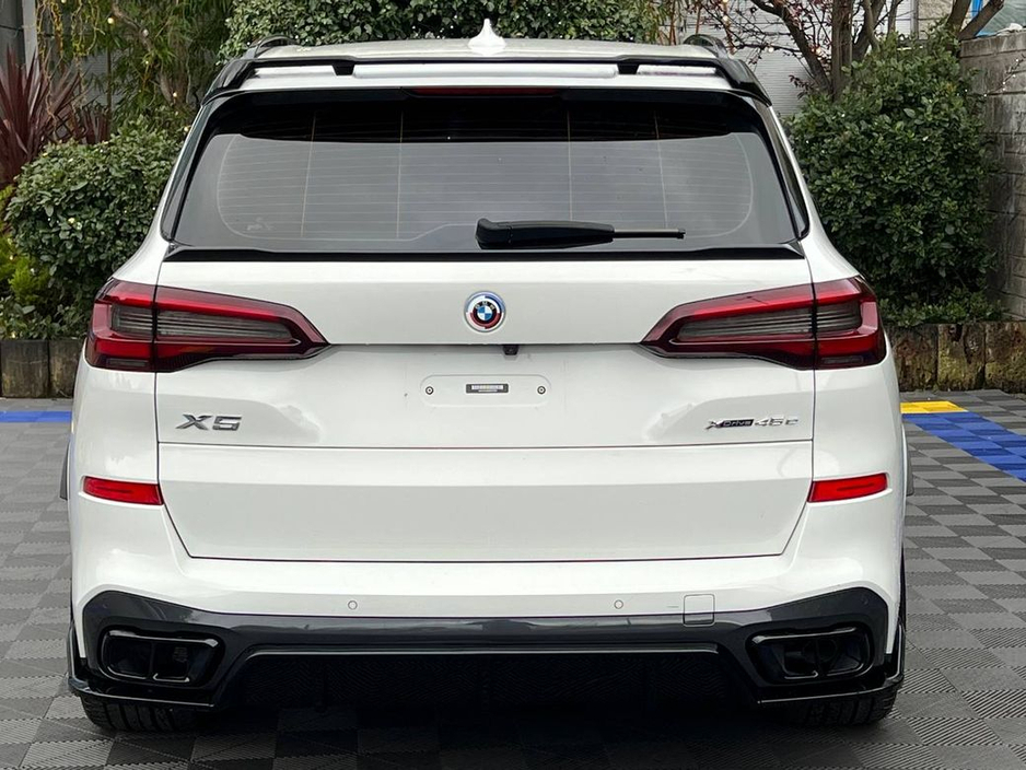 2022 BMW X5 - image 22