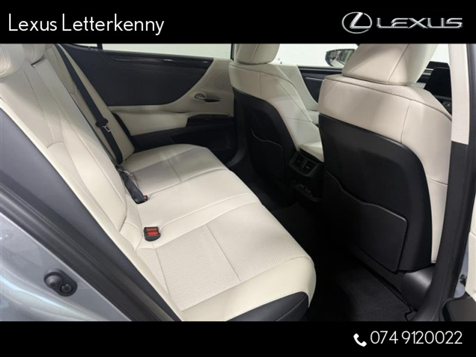 2025 Lexus ES 300 H ES300h Dynamic €60,995