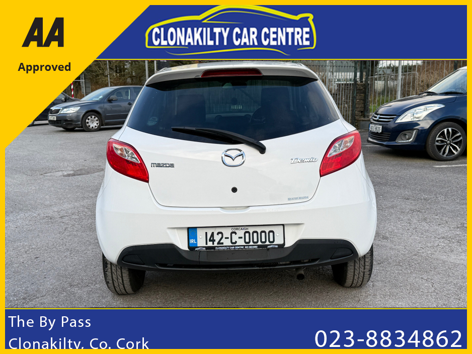 2014 Mazda Demio - image 7