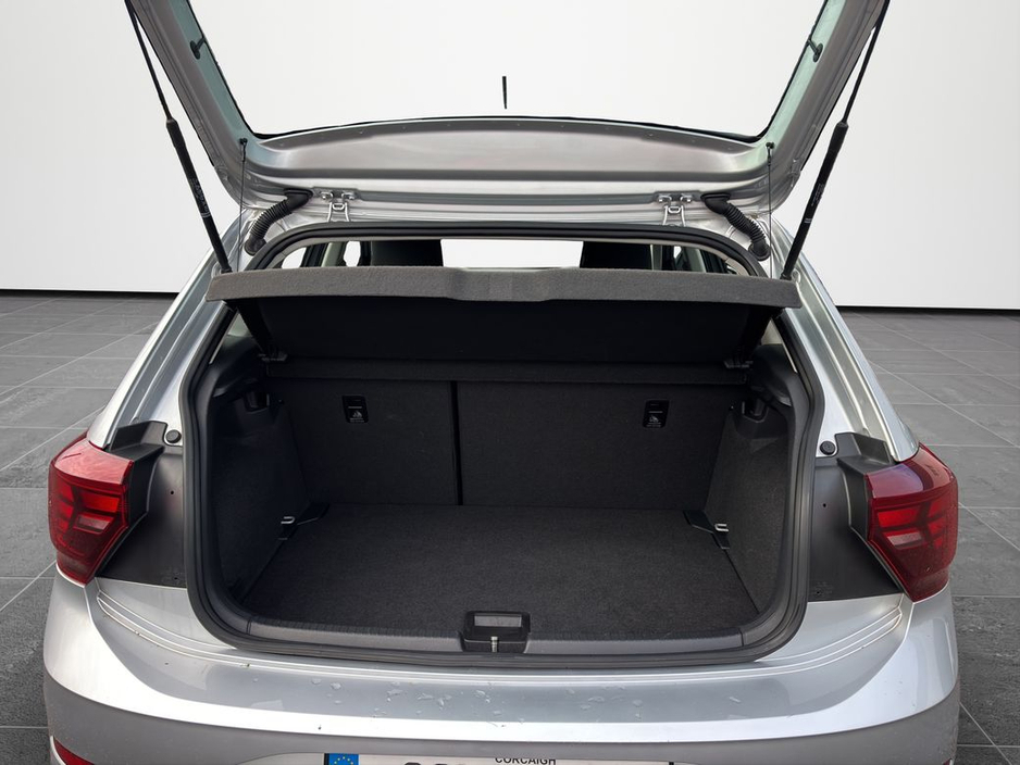 2022 Volkswagen Polo - image 15