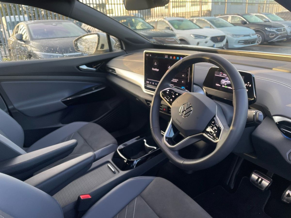 2025 Volkswagen ID.4 ID.4 PRO PLUS 77KWH 286HP €41,975