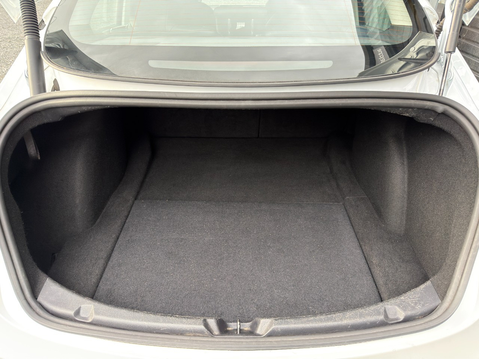 2021 Tesla Model 3 - image 8
