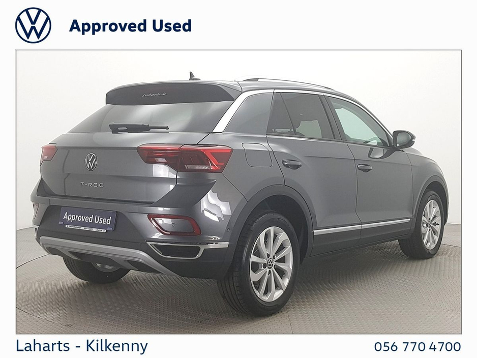 2023 Volkswagen T-Roc - image 15