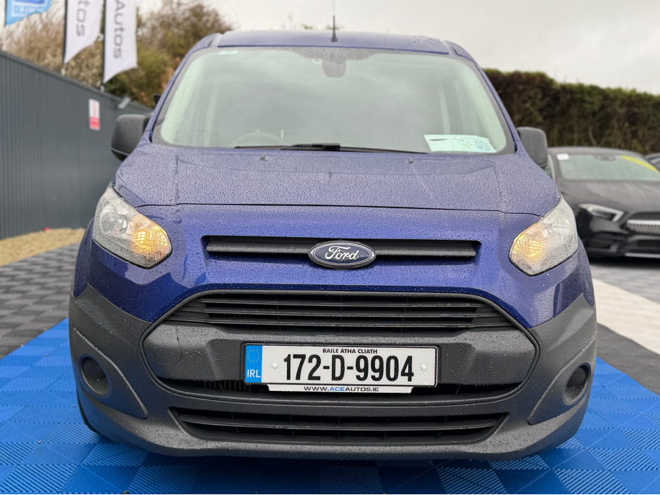 2017 Ford Transit Connect - image 9