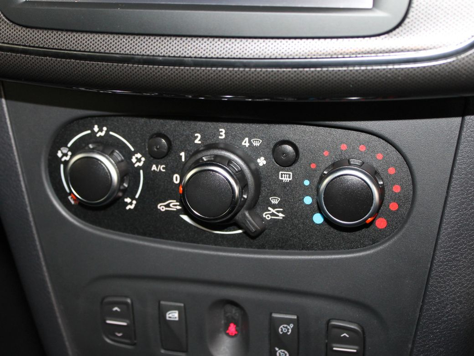 2017 Dacia Sandero 0.9tce (90) Laureate S/S 5DR €8,499