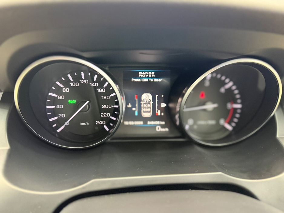 2012 Land Rover Range Rover Evoque - image 20