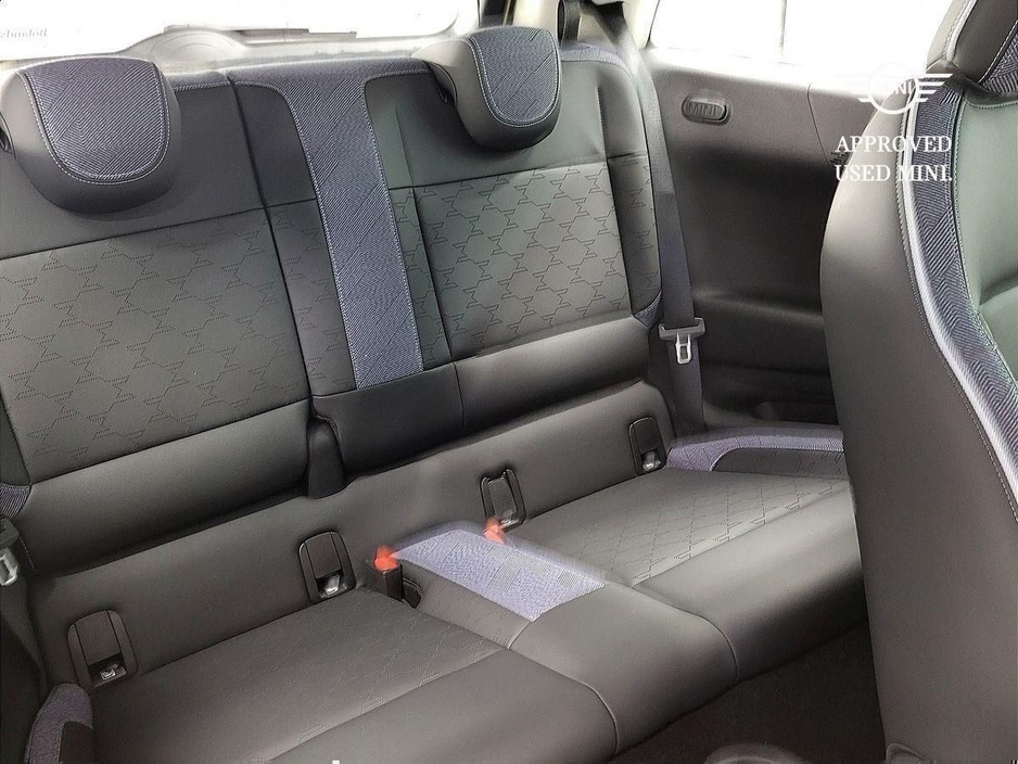 2024 MINI Hatch Cooper E €23,975