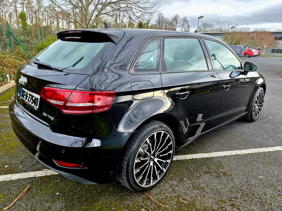 2018 Audi A3 - image 12