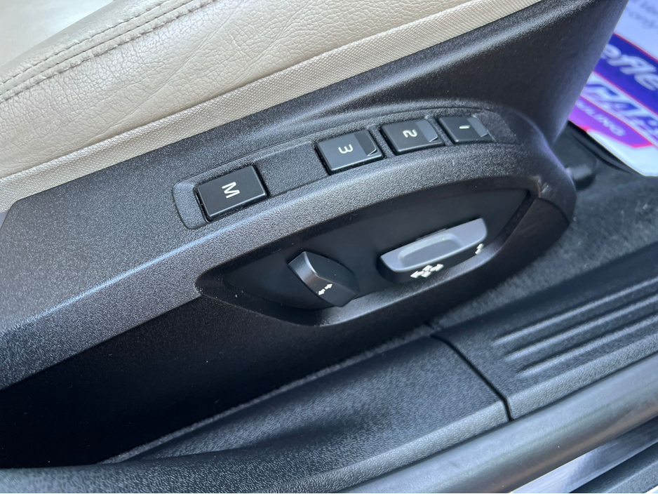 2016 Volvo V40 == AUTO//FULL LEATHER//LOW KMS//LIKE NEW== €14,950