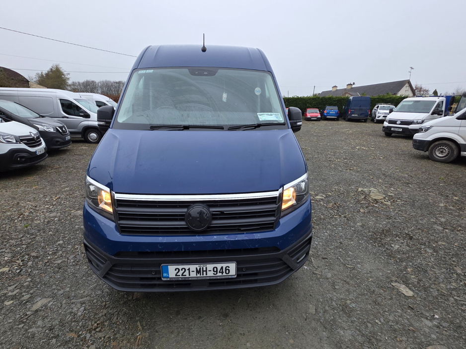2022 Volkswagen Crafter - image 2