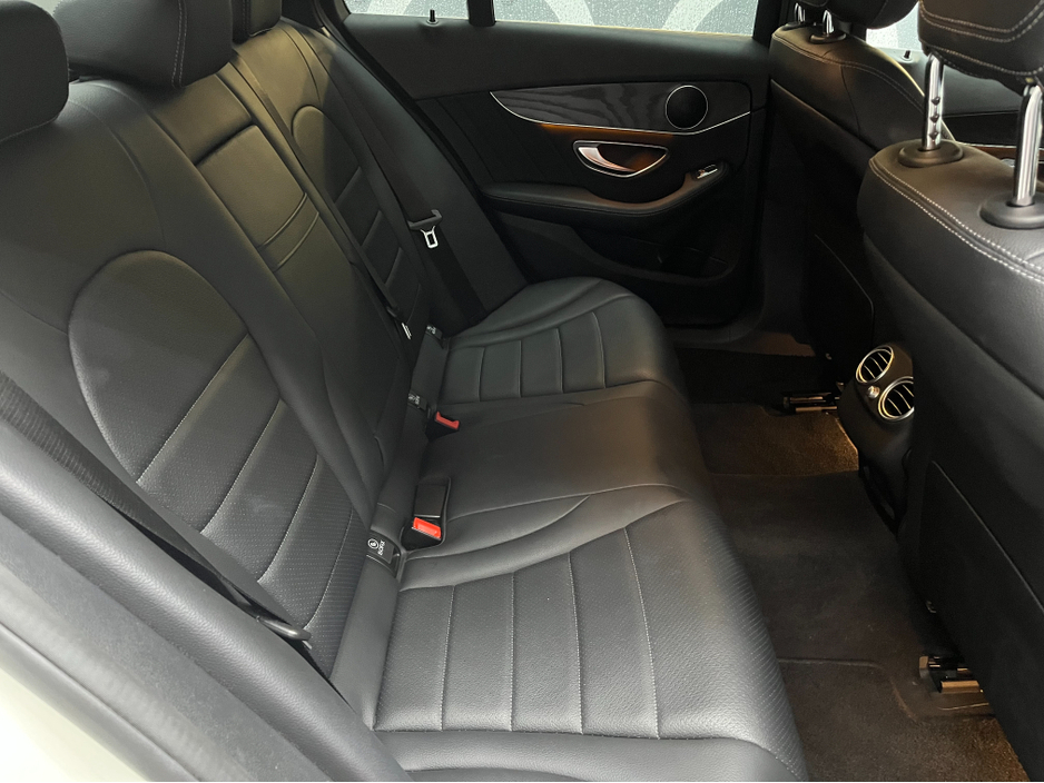 2018 Mercedes-Benz C Class €23950 2018 MERCEDES-BENZ C220D LAUREUS EDITION 2.2 AUTOMATIC / CRUISE CONTROL / REVERSE CAMERA / ELECTRIC MEMORY & HEATED SEATS / PADDLE SHIFTERS €23,950