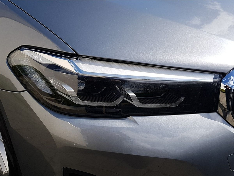 2023 BMW 5 Series - image 19