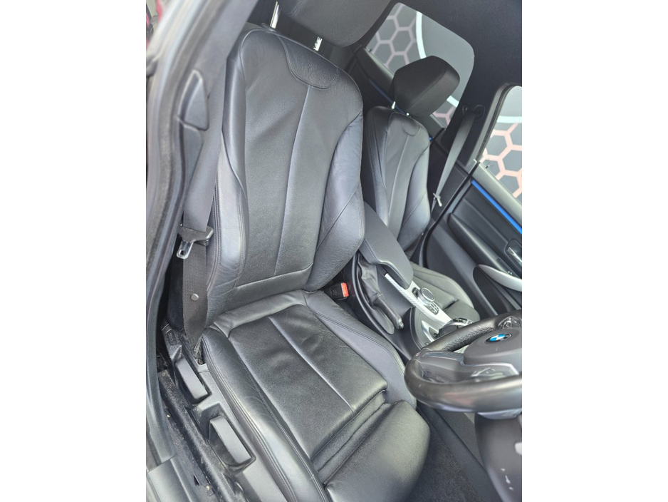 2020 BMW 4 Series - image 26