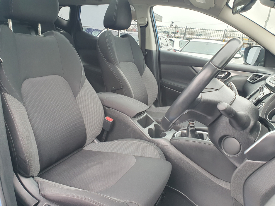 2018 Nissan Qashqai N-CONNECTA 1.2 DIG-T 115BHP NCT 02/28 FINANCE AVAILABLE @ €58 PER WEEK 2 KEYS/ PAN ROOF/ SAT NAV/ REVERSE CAMERA/ MULTI FUNCTION STEERING WHEEL/ CRUISE CONTROL/ HISTORY CHECKED €12,900