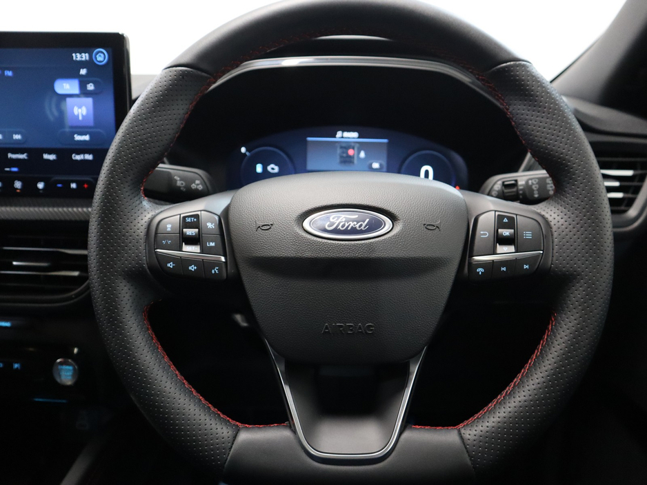 2025 Ford Kuga - image 15