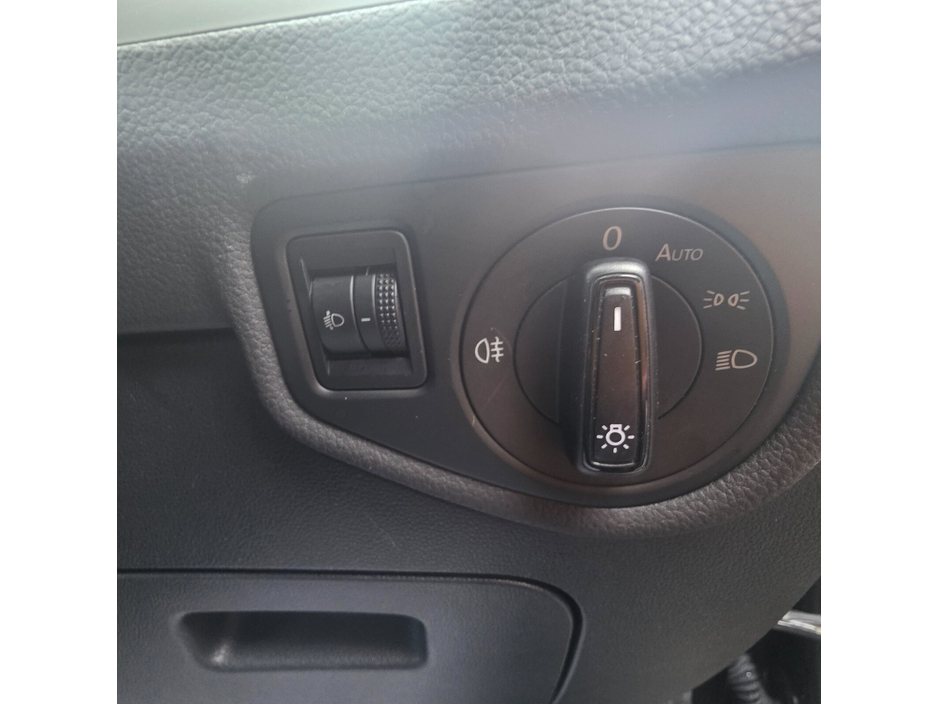 2016 Volkswagen Touran 1.2 TSI 110HP Trendline €15,950