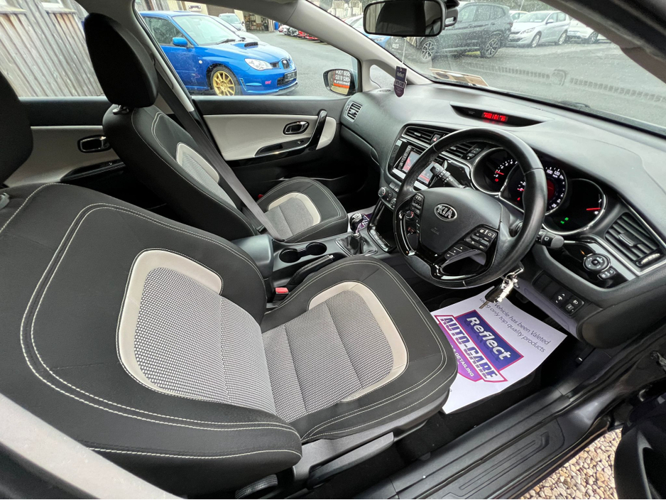 2015 Kia Ceed ==STUNNING CAR//1.6 DIESEL//NEW NCT//SERVICED== €7,450