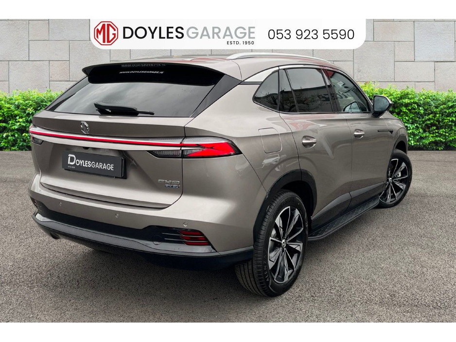 2025 MG HS - image 3