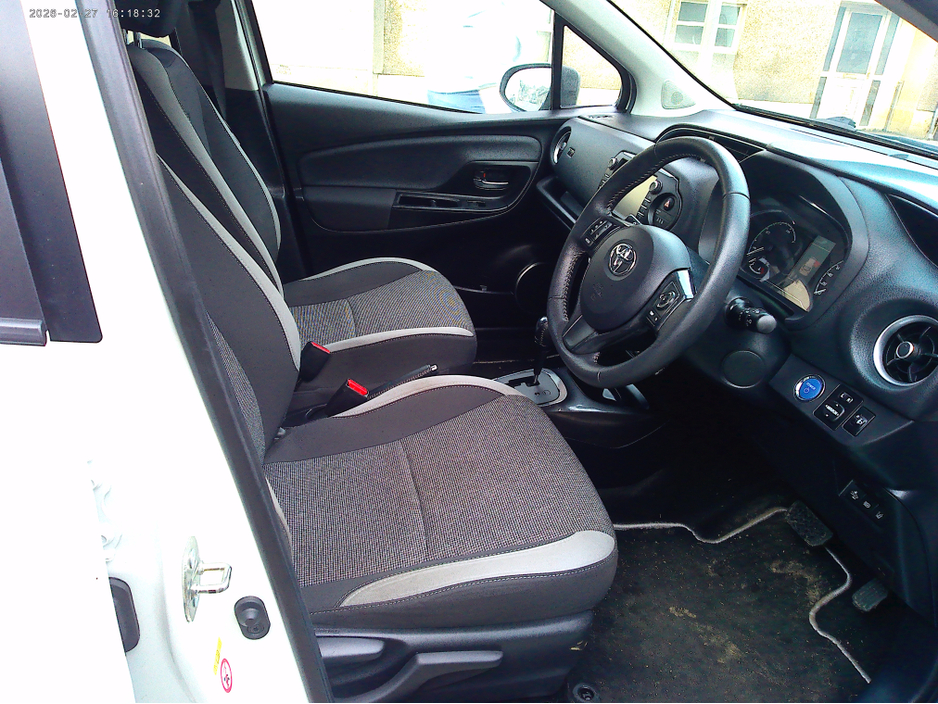 2019 Toyota Yaris - image 7