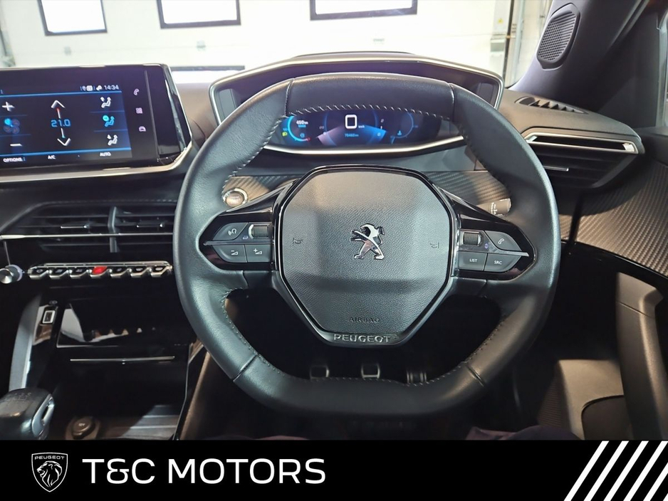 2023 Peugeot 2008 Reversing Camera with Sensors, Diamond Cut Alloys, Climate Control, Cruise Control €23,995