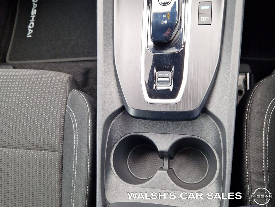 2025 Nissan Qashqai E-power SV MY24 04DR A €39,950