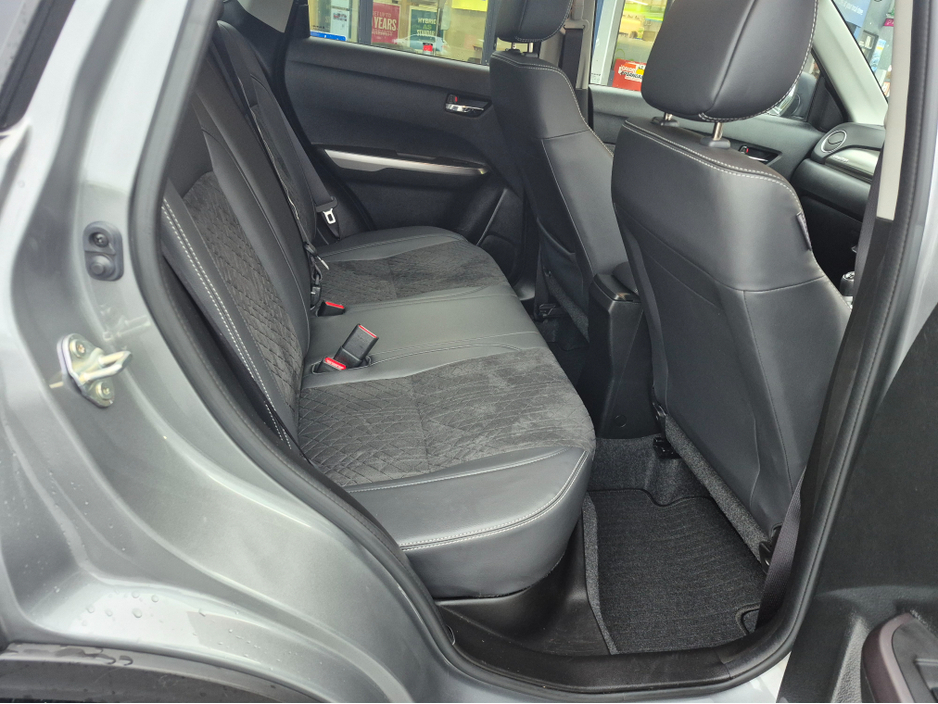 2024 Suzuki Vitara 1.4 B/JET HYBRID SZ5 AL €29,500