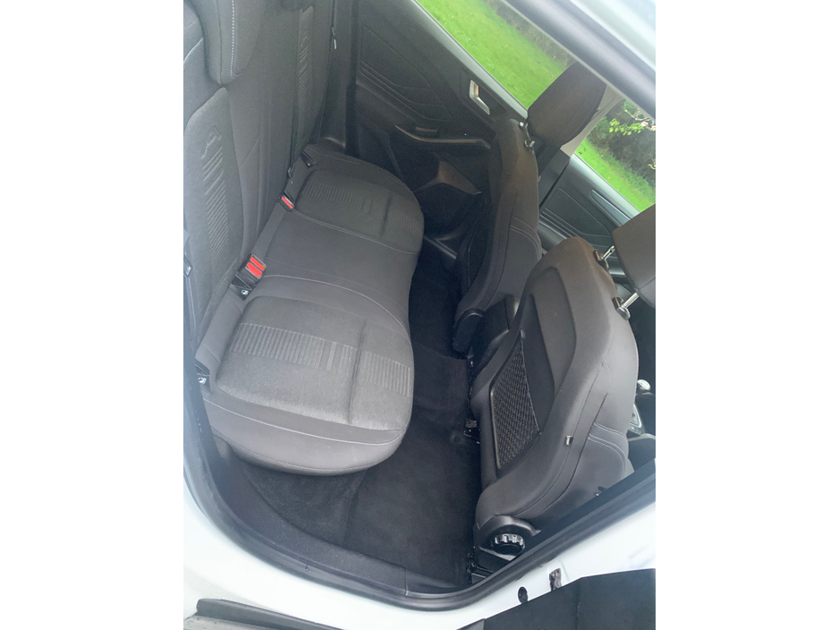 2021 Ford Focus - image 19