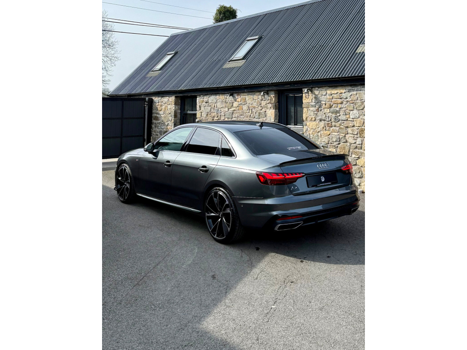 2021 Audi A4 - image 4