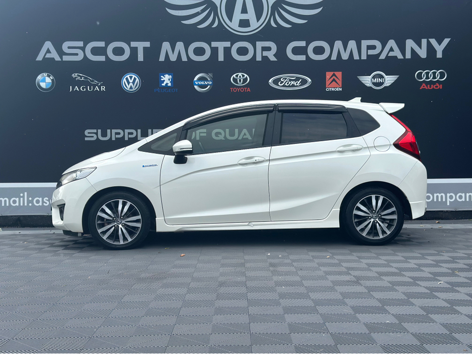 2014 Honda Fit - image 5