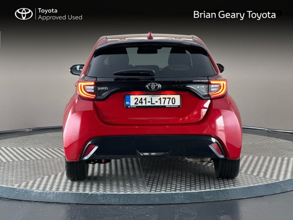 2024 Toyota Yaris HYBRID PLATINUM *TOP SPEC* €28,950