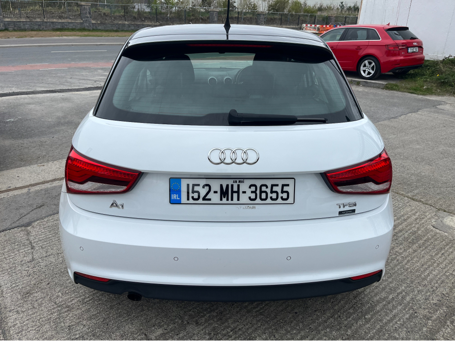 2015 Audi A1 - image 5