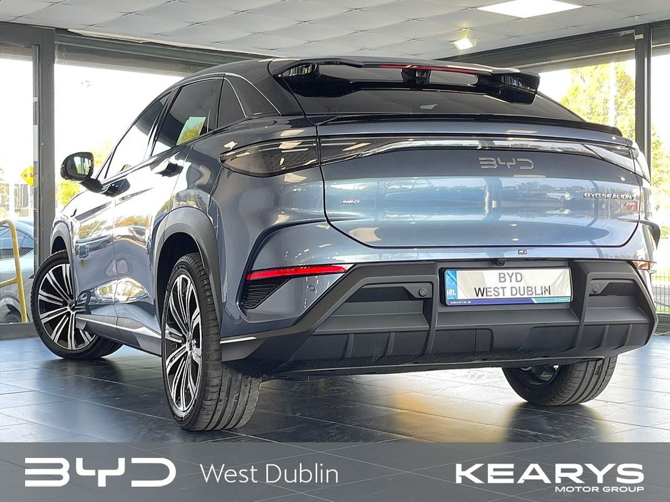 2026 BYD Sealion 7 - image 2