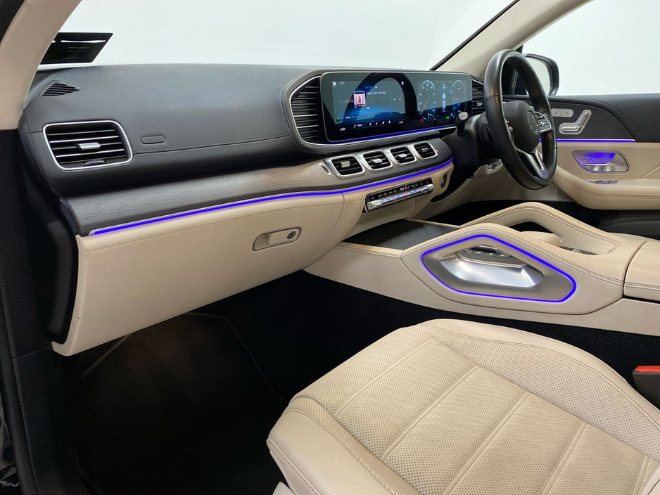 2022 Mercedes-Benz GLE Class - image 6