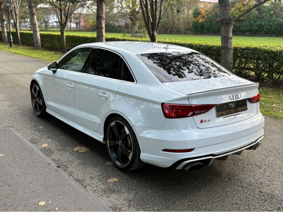 2018 Audi RS3 - image 10