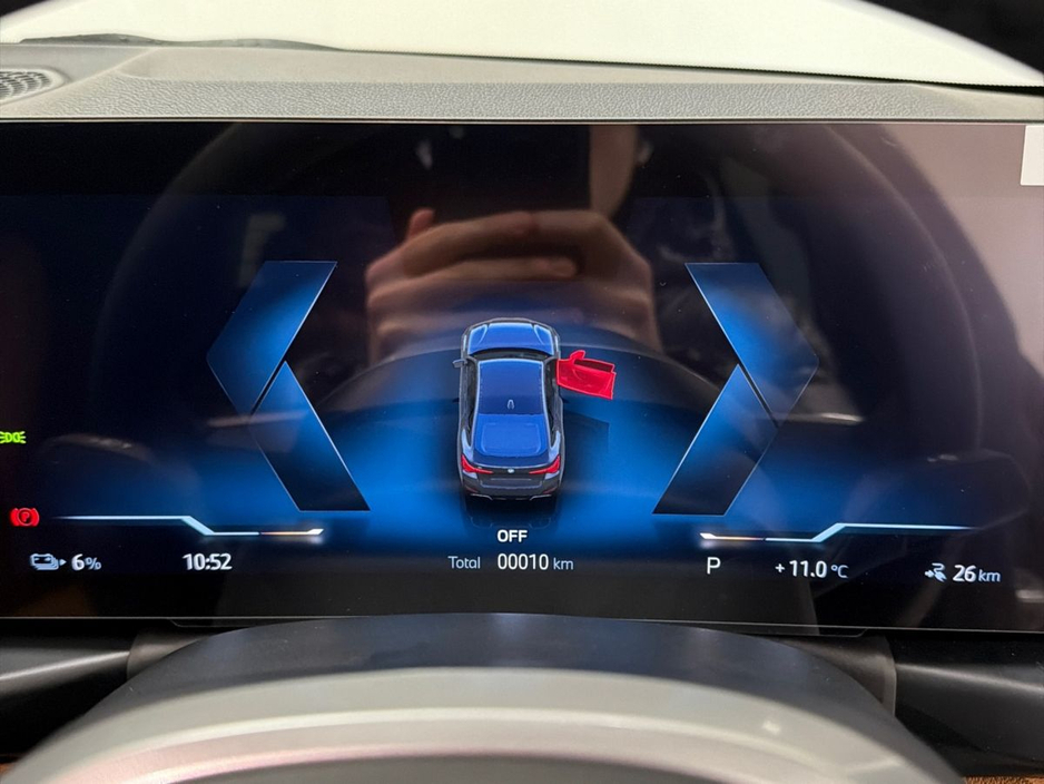 2026 BMW i4 - image 9