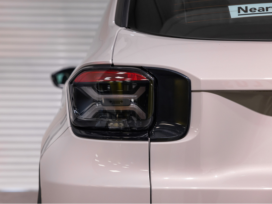 2025 Jeep Avenger - image 10