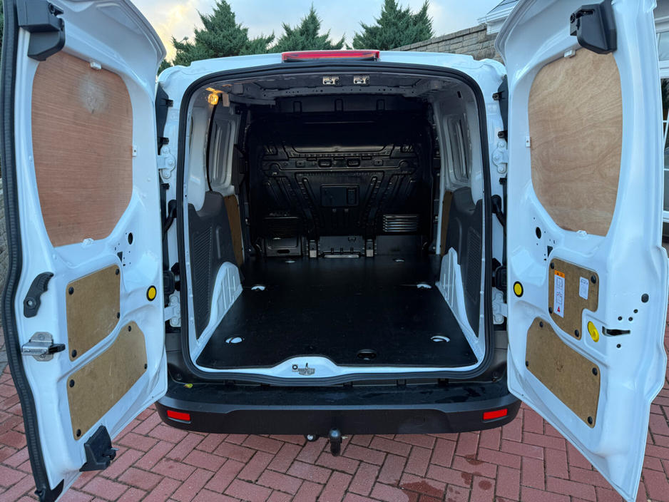 2022 Ford Transit Connect  €14,995