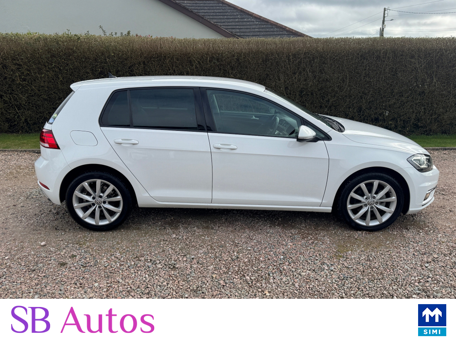 2018 Volkswagen Golf - image 5