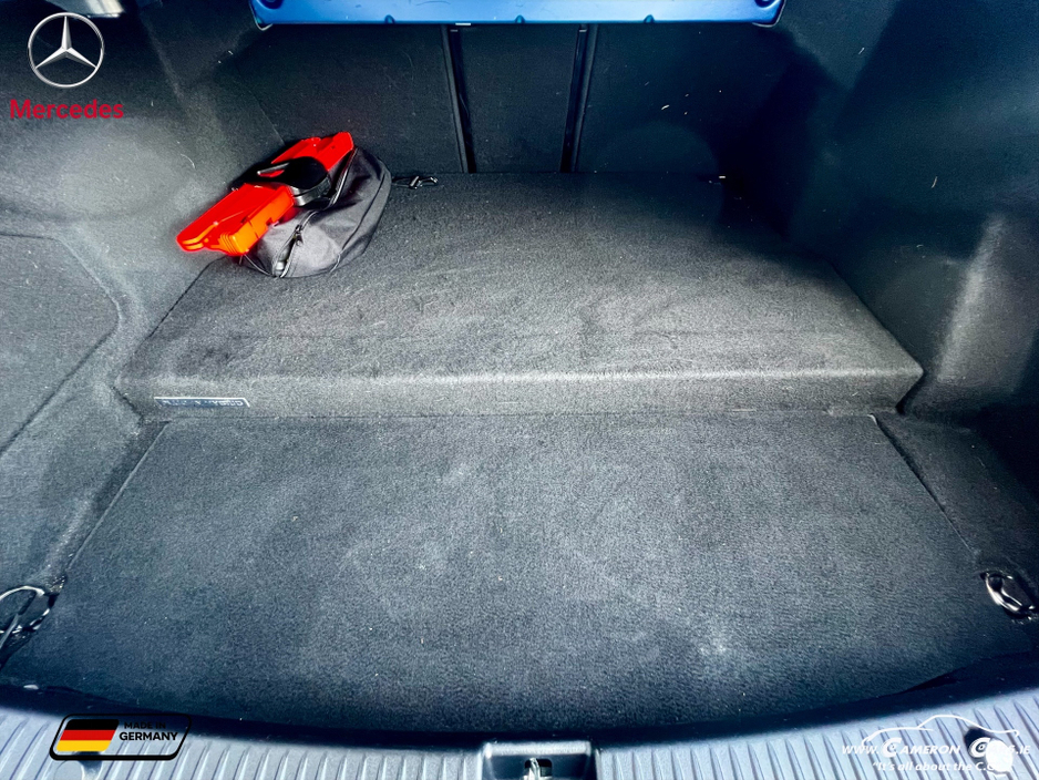 2017 Mercedes-Benz C Class - image 30