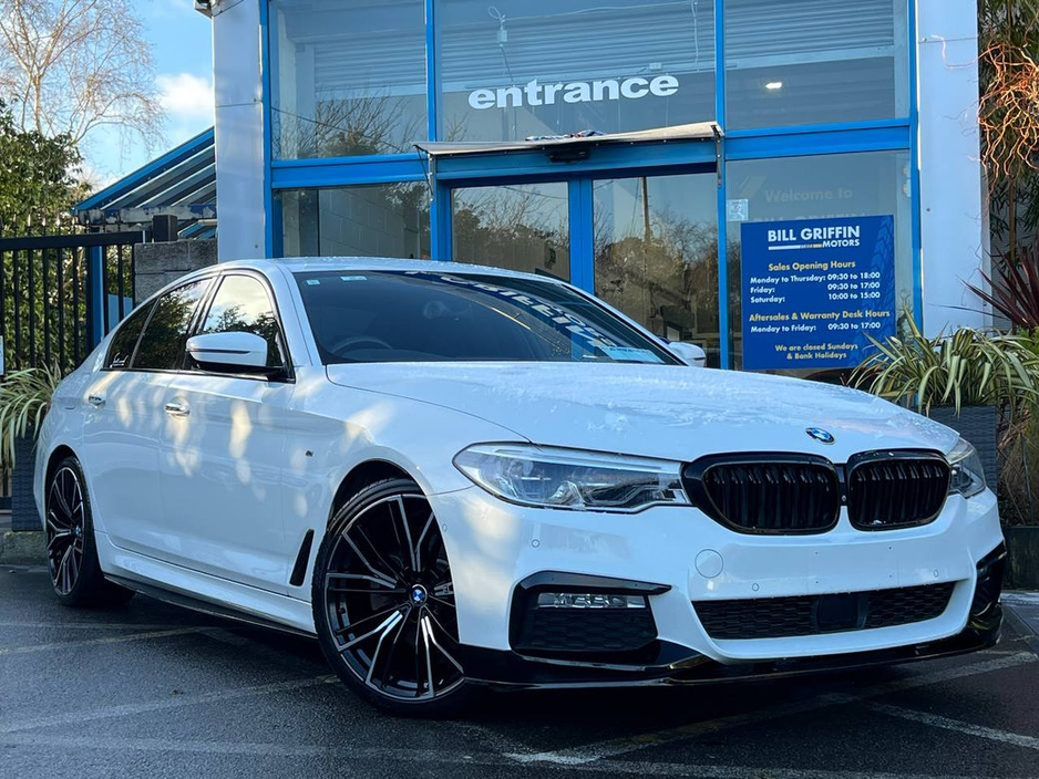 2017 BMW 5 Series 523d M-SPORT COMPETITION 2.0 AUTO // SERVICE HISTORY // FOUR-WHEEL-STEERING // 360 PARKING AID €24,950