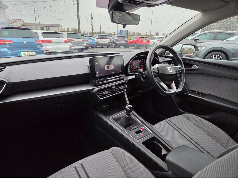 2022 SEAT Leon - image 18